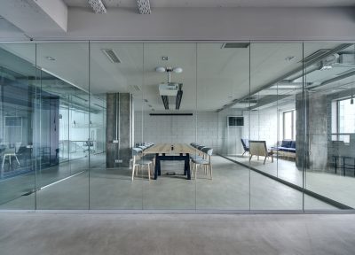 Read more about the article Glass Projects To Elevate Your Home and Commercial Space